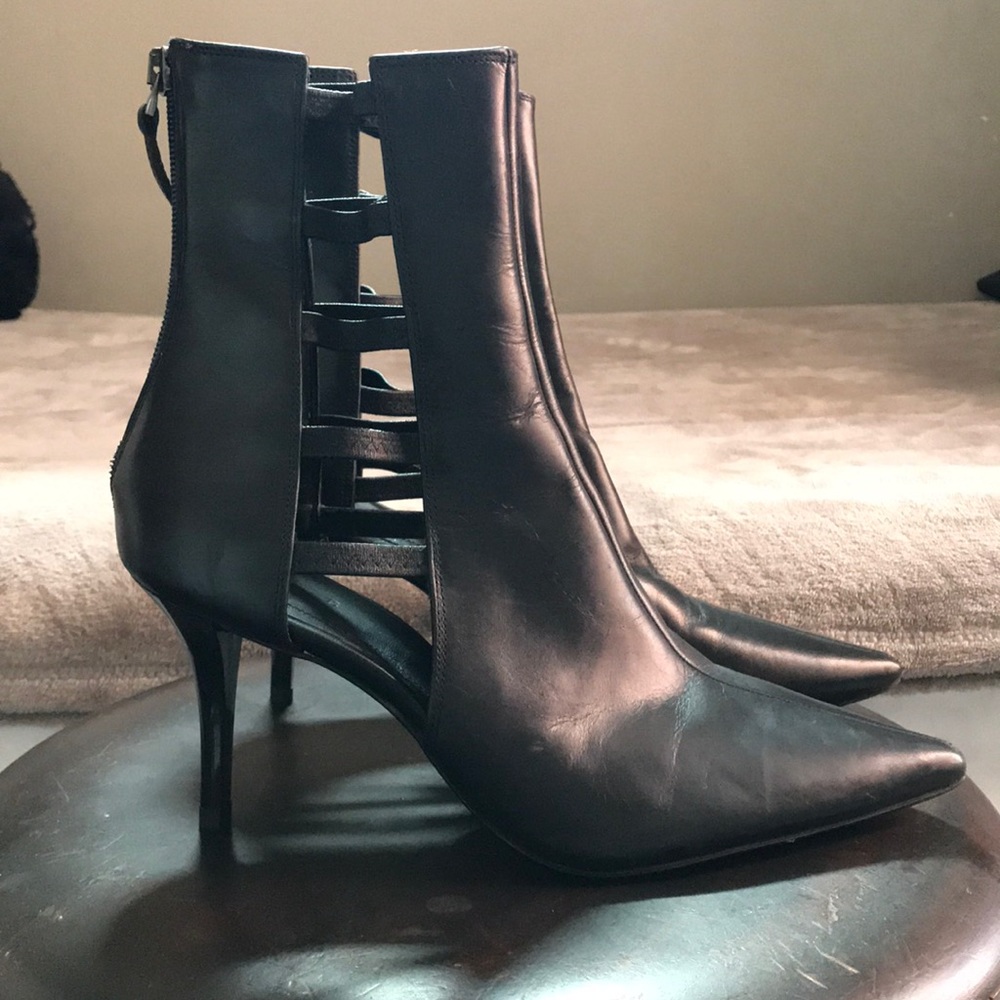 NEW 100% real leather cage black Zara boots sz 8.5